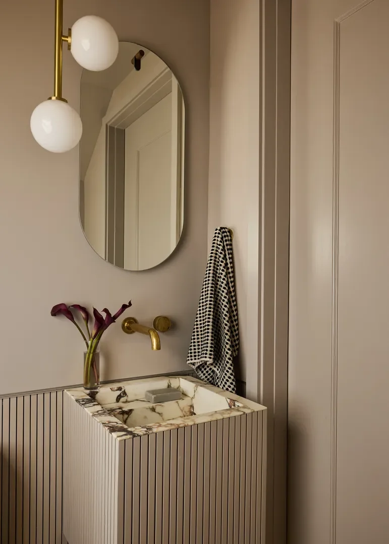 Claremont_Powder-Room_002.webp