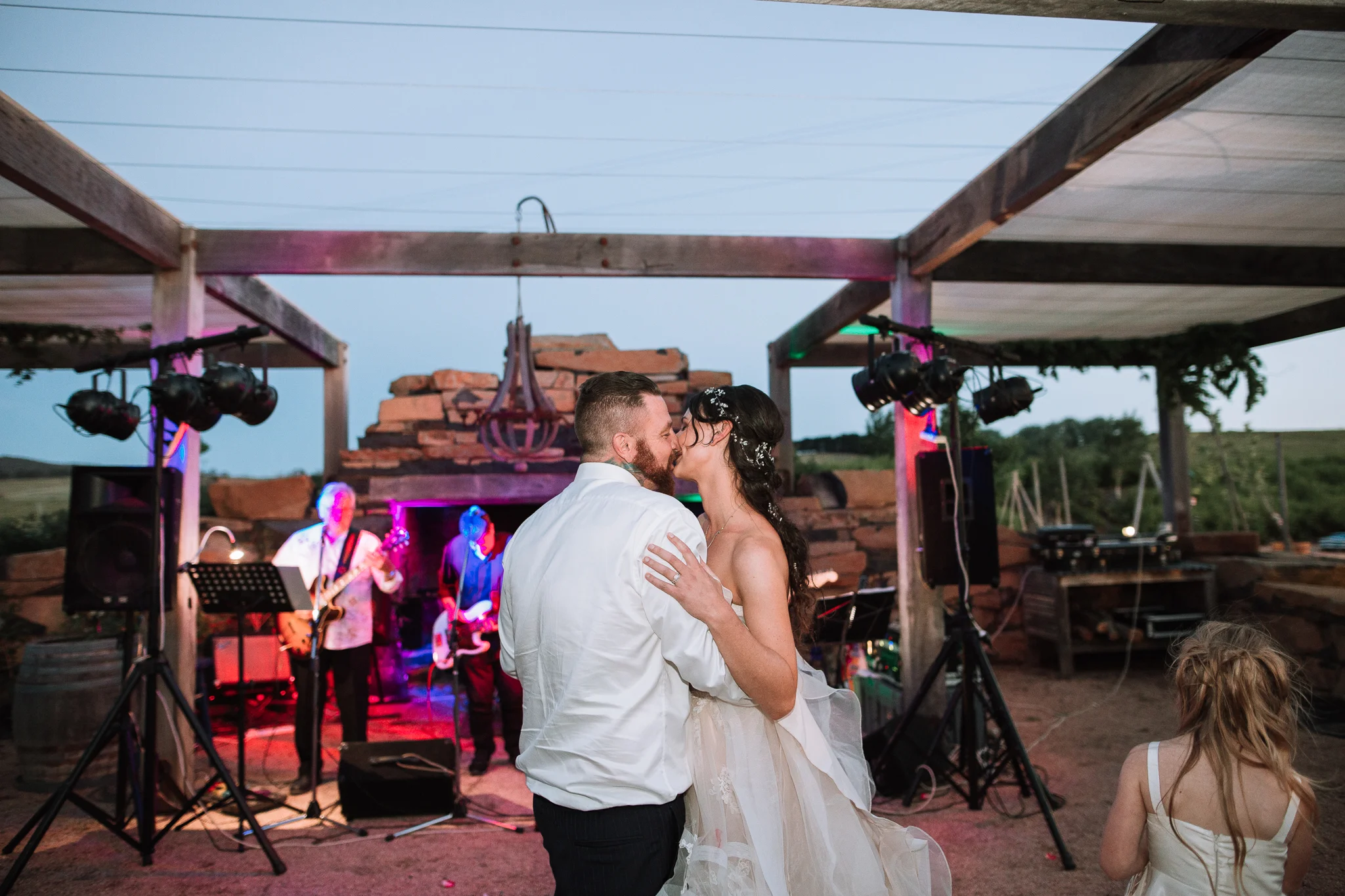 Jess&Troy_ShareMe-704.jpg