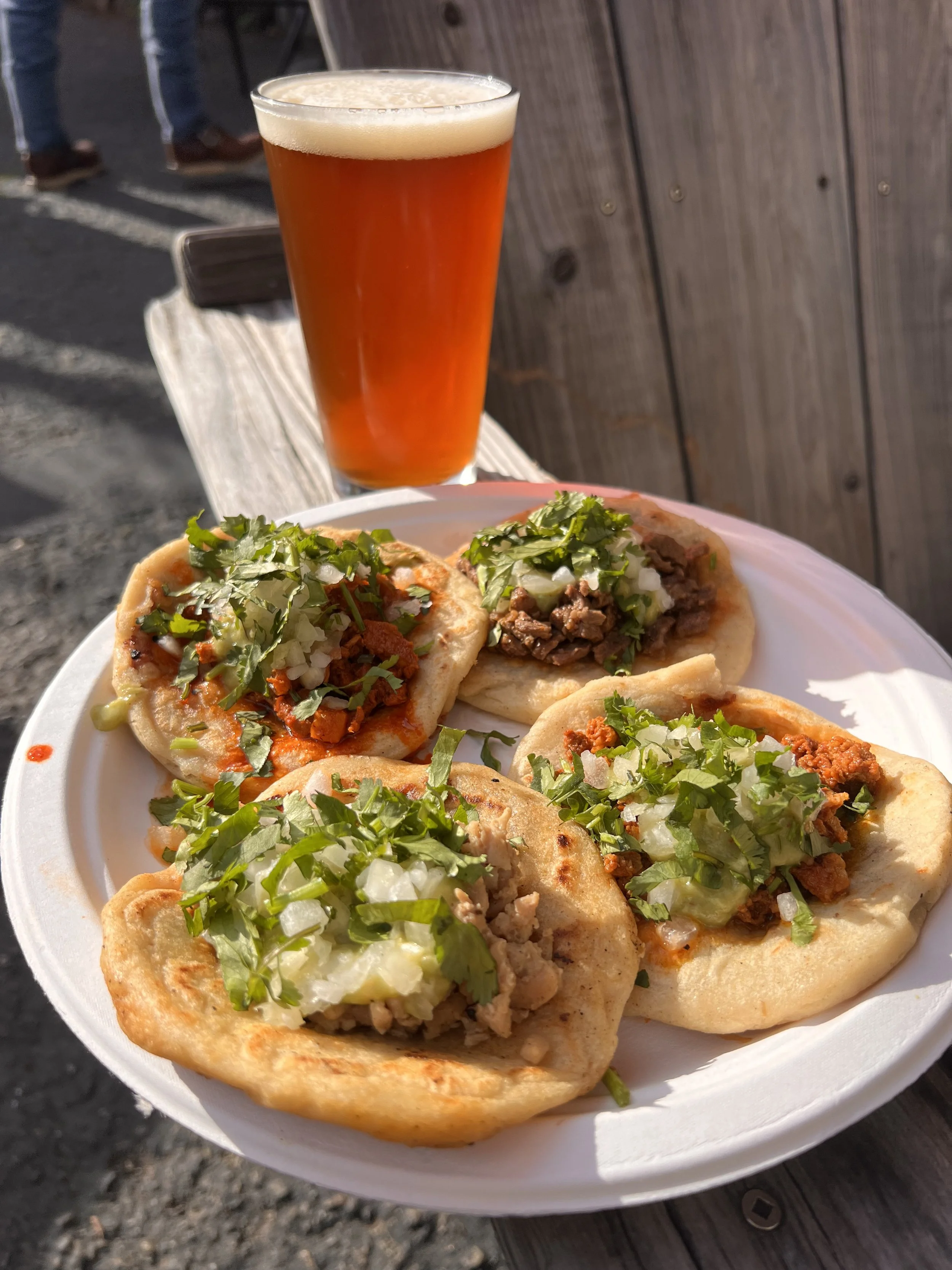 LOS BAYUNCOS in the Patio