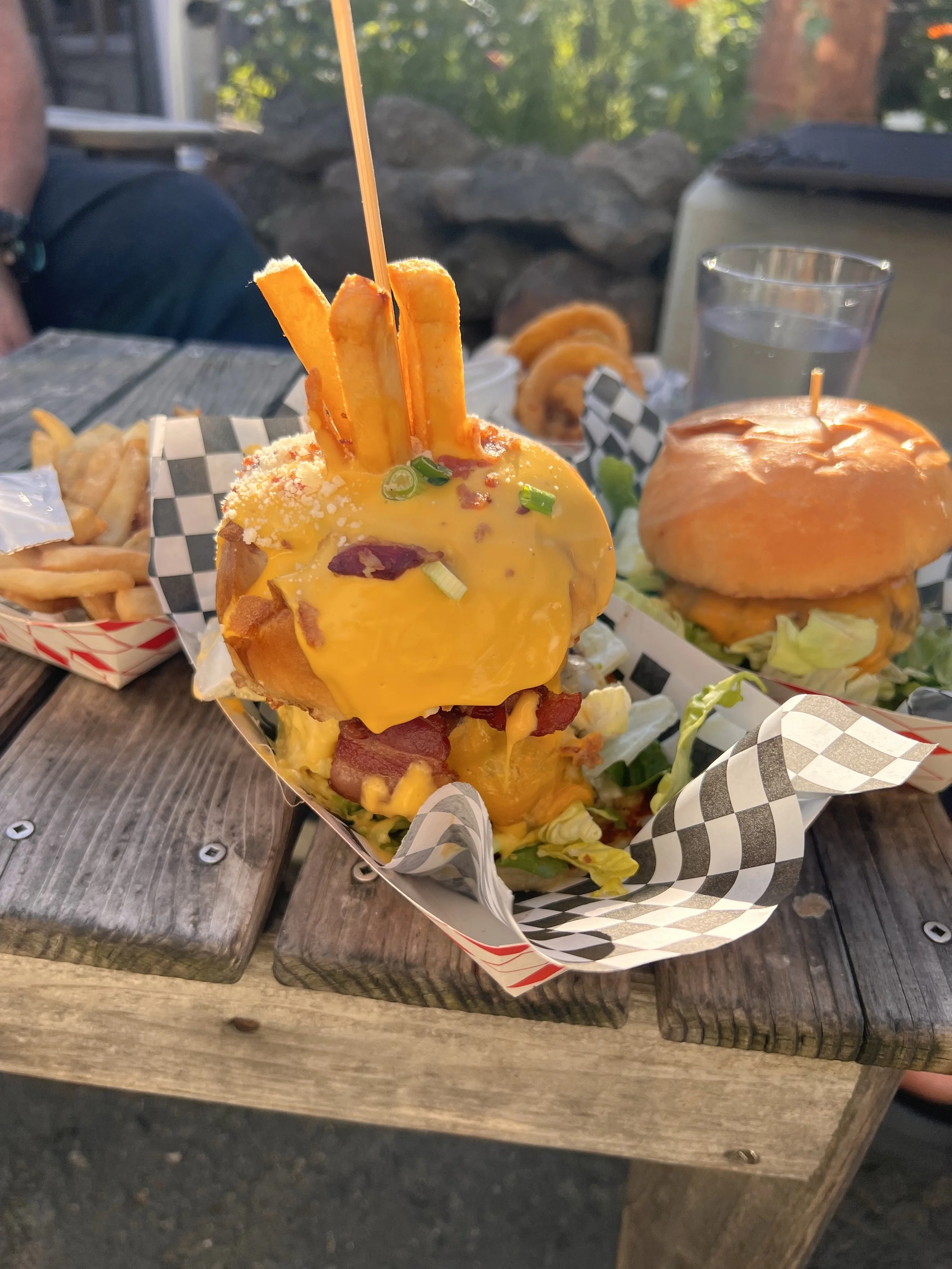 Rock Club Burgers