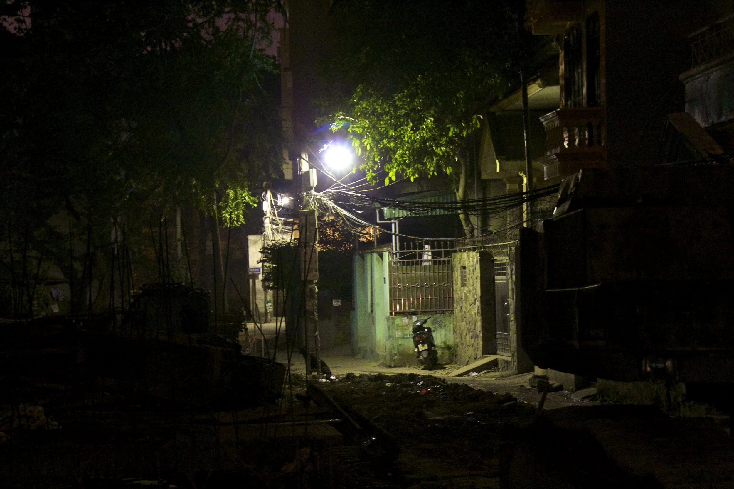 Peter Witnesses Violent Street Justice In The Developing World (Vietnam)