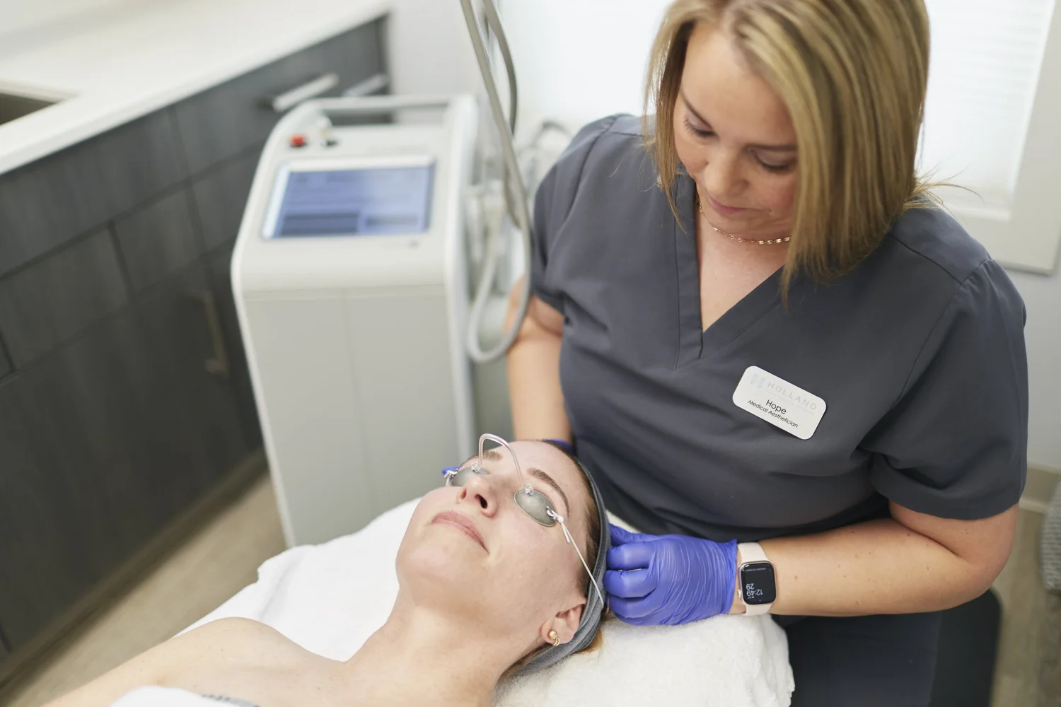 Cutera Excel V Laser System — Holland Plastic Surgery & Aesthetics