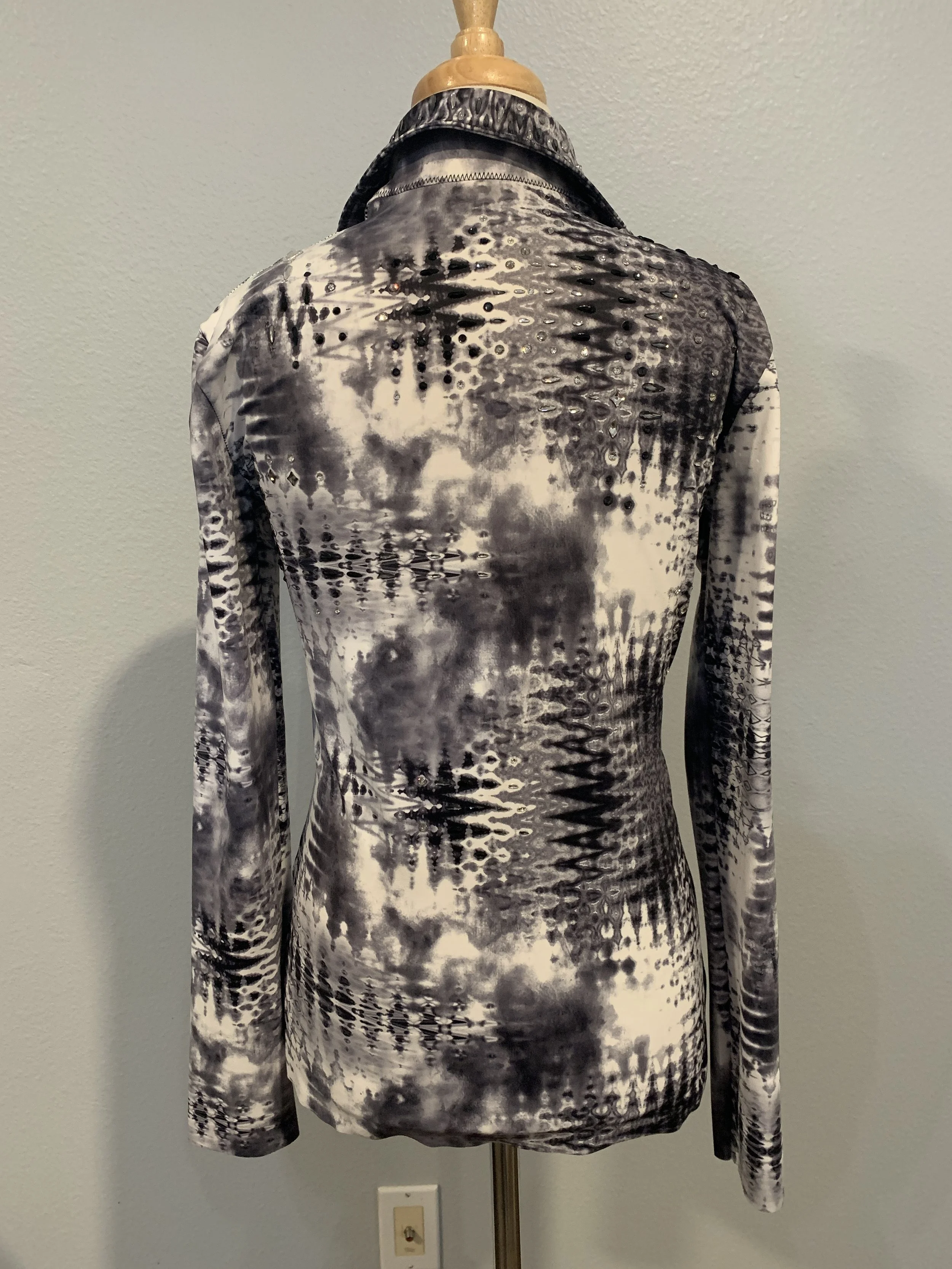 black:white print back full.JPG