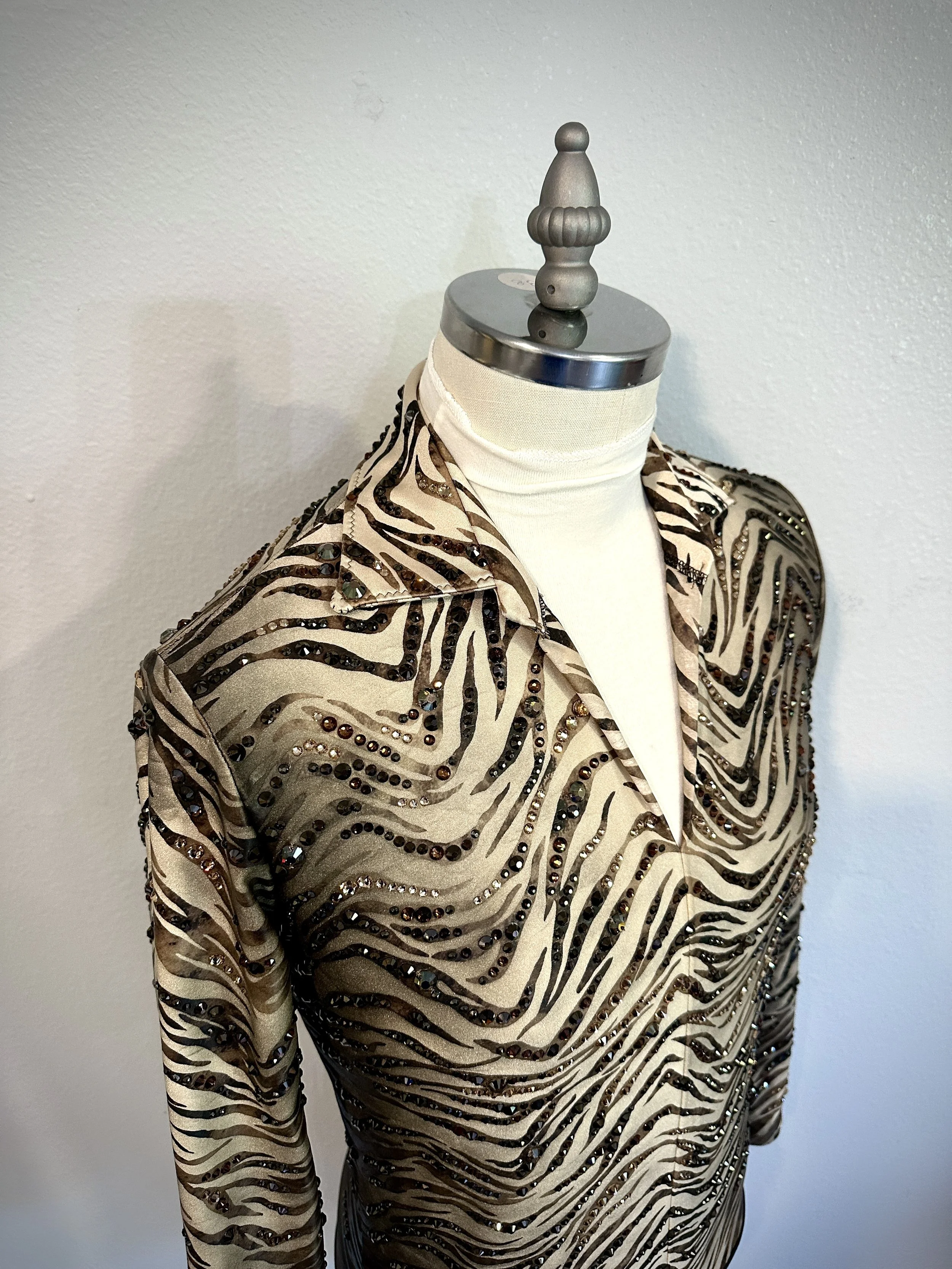 zebrafrontshoulder1.jpg