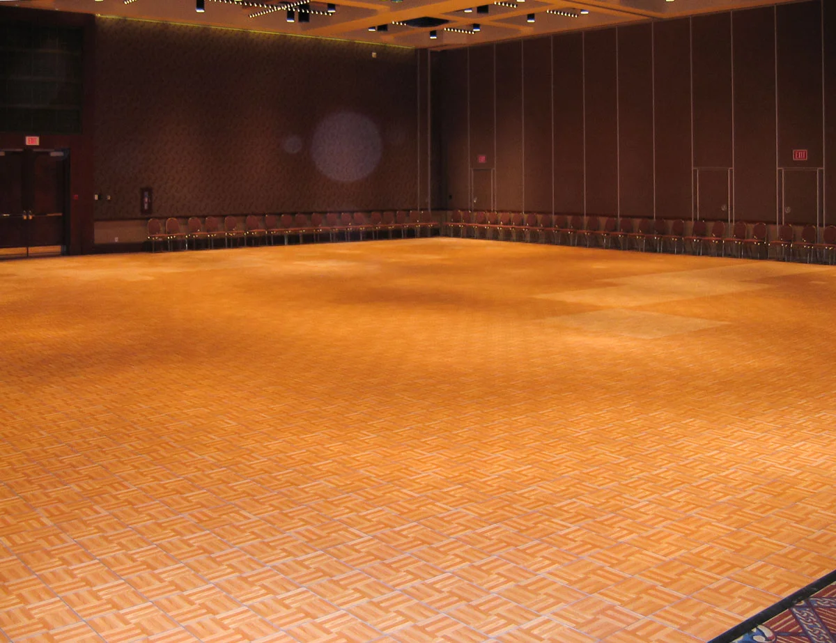 OAK DANCE FLOOR 5.jpg