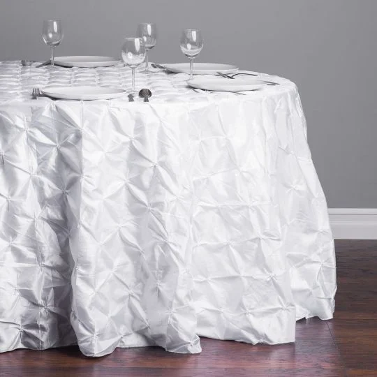 120 IN. ROUND PINWHEEL TABLECLOTH WHITE .jpg
