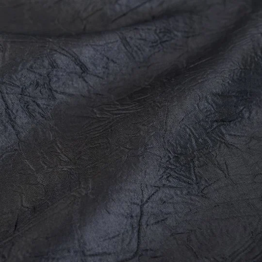 CRINKLE TAFFETA TABLECLOTH BLACK.jpg