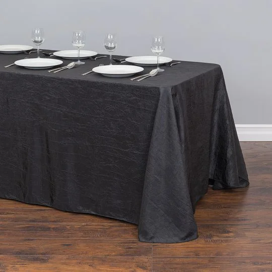 90 X 156 IN. RECTANGULAR CRINKLE TAFFETA TABLECLOTH BLACK.jpg