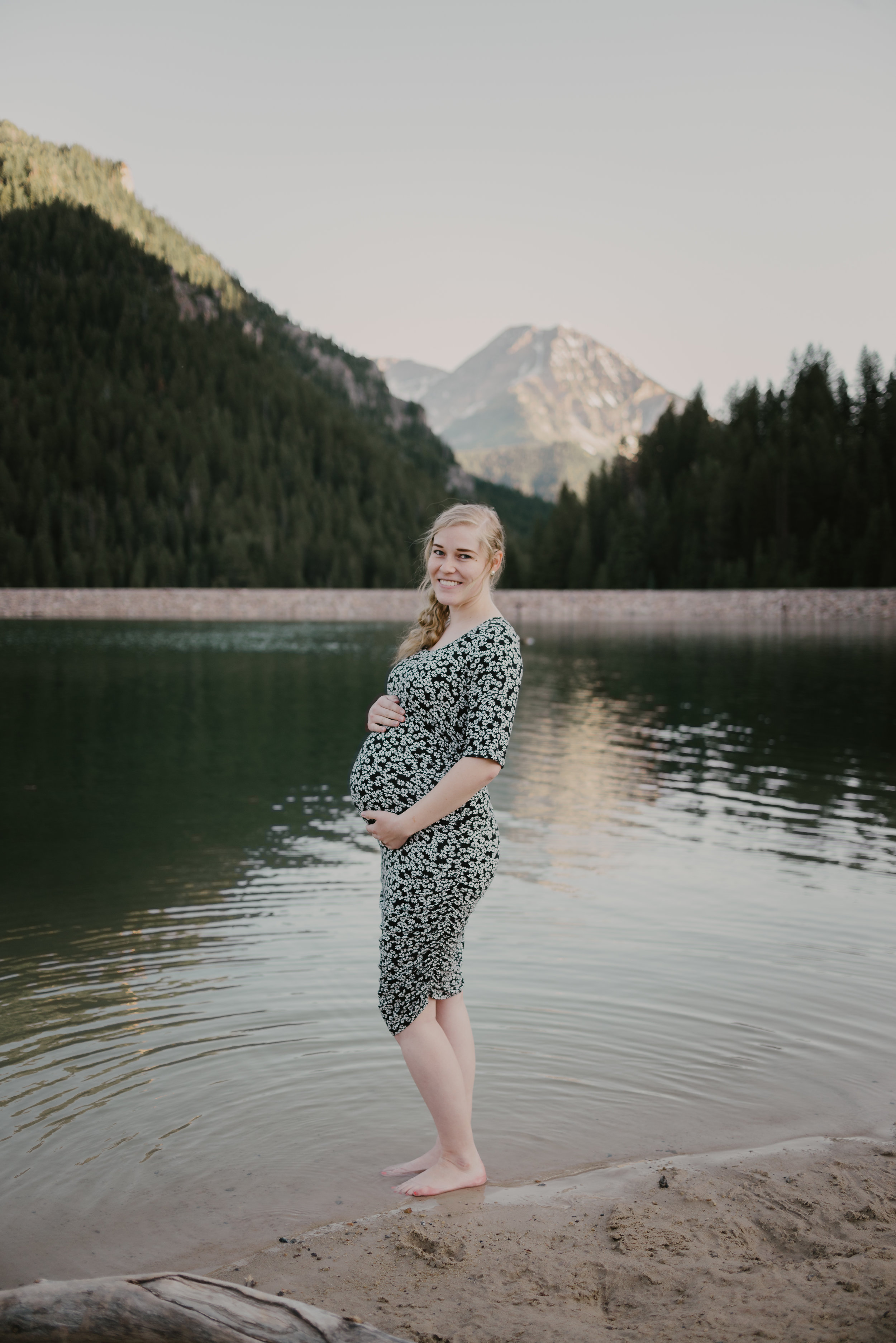 Kambrie_Landon_Maternity142.JPG