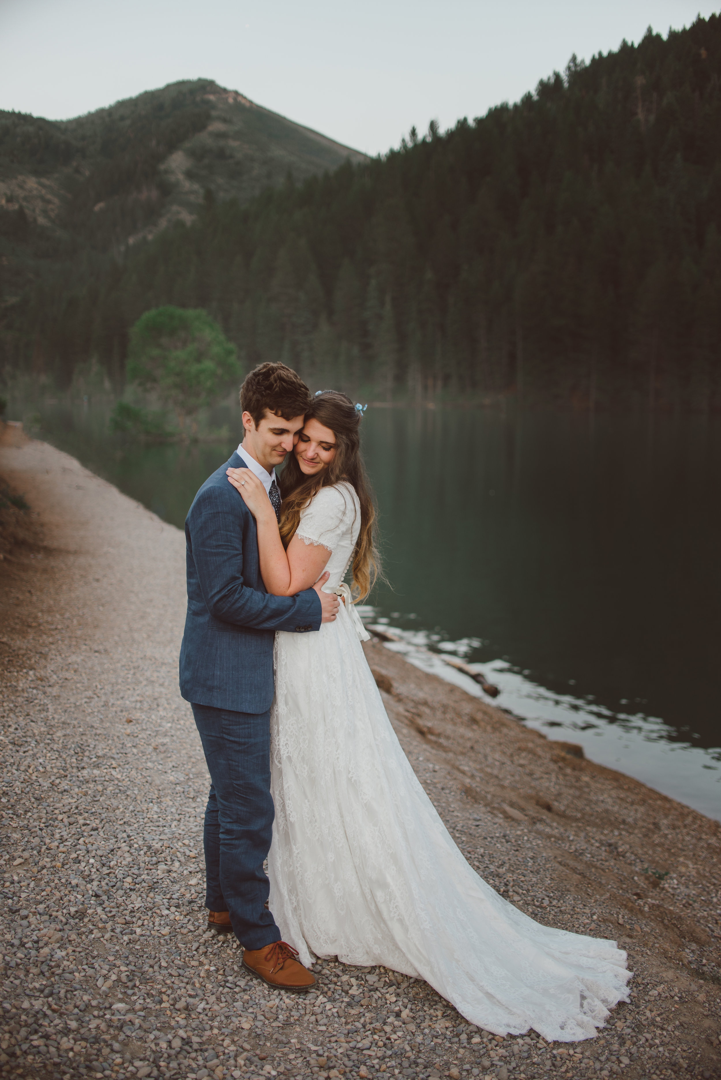 Amanda_Dustin_Bridals184.JPG