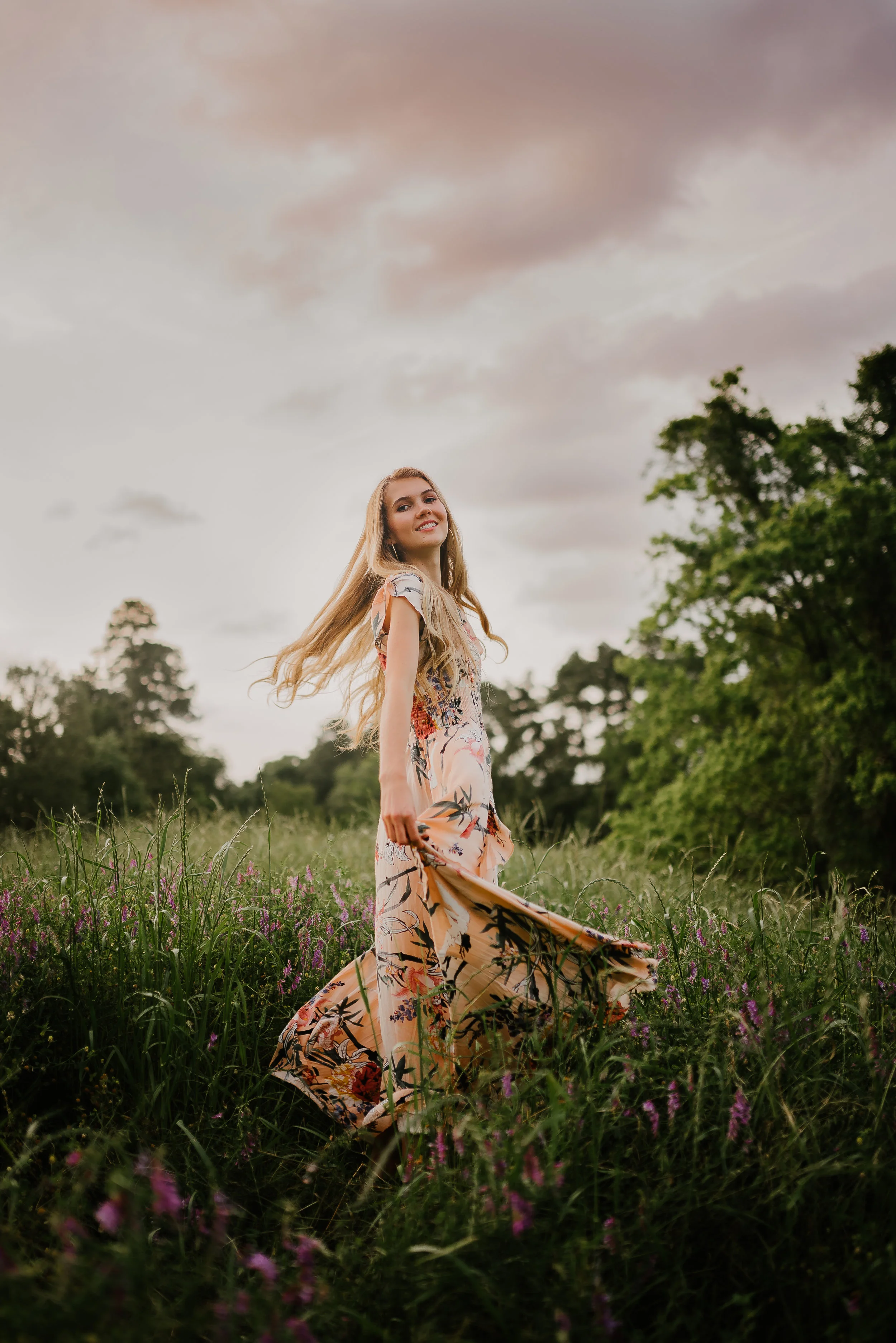 spring outfit for female photo