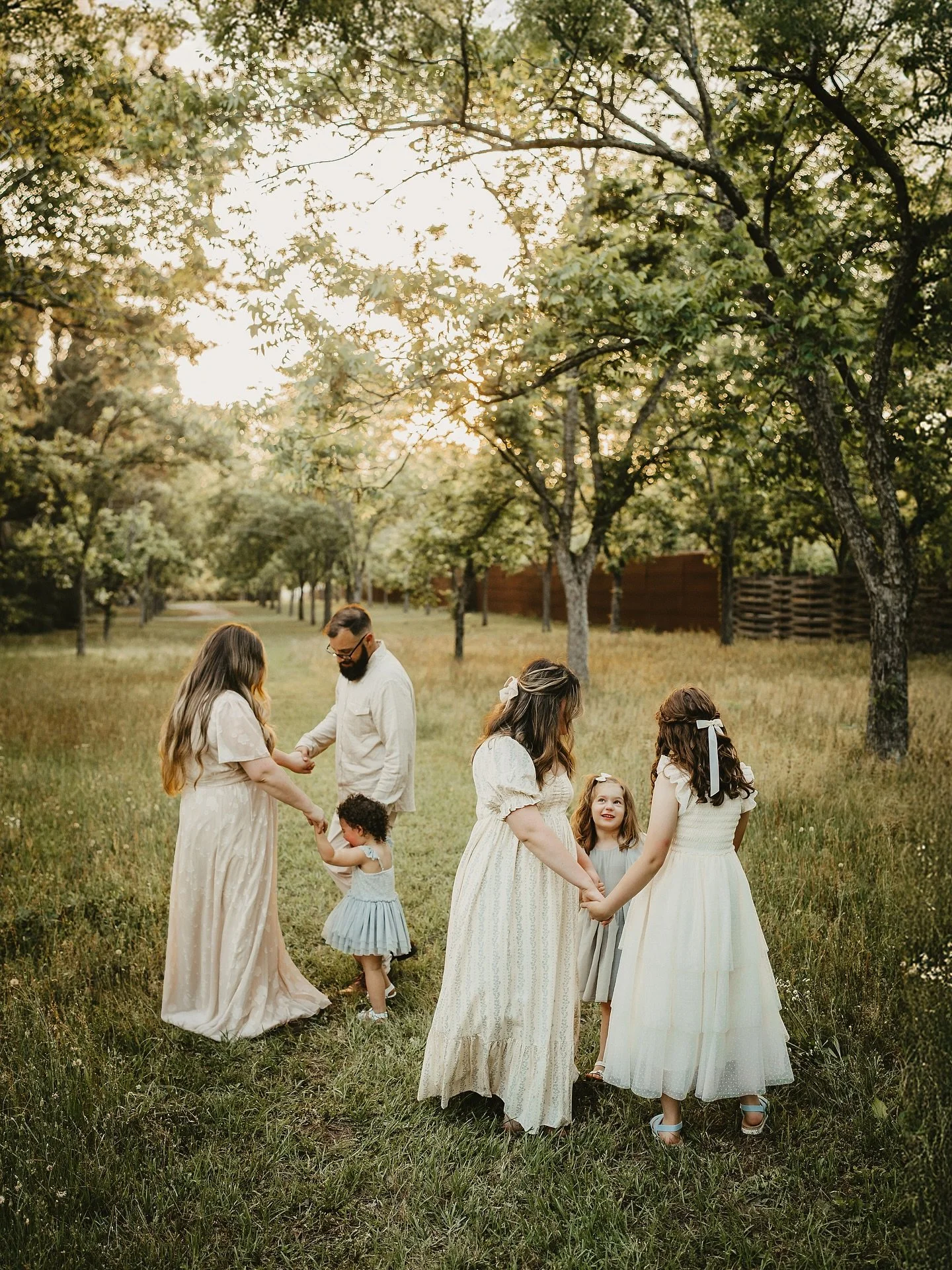 maximum whimsy level: unlocked ✨

I&rsquo;m getting giddy over here planning my gorgeous fall sessions! I&rsquo;m about 98% booked until December, so if you&rsquo;re dreaming of some of your own whimsy pictures this fall, this is the time to get book