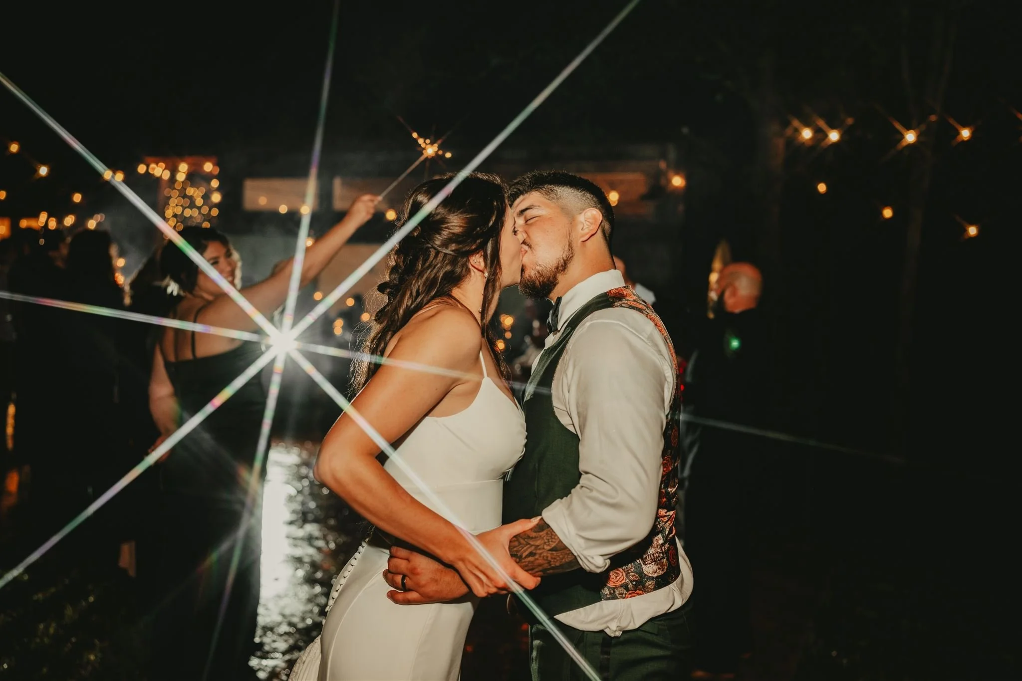 Camille_Manny_Wedding_696_websize.jpg