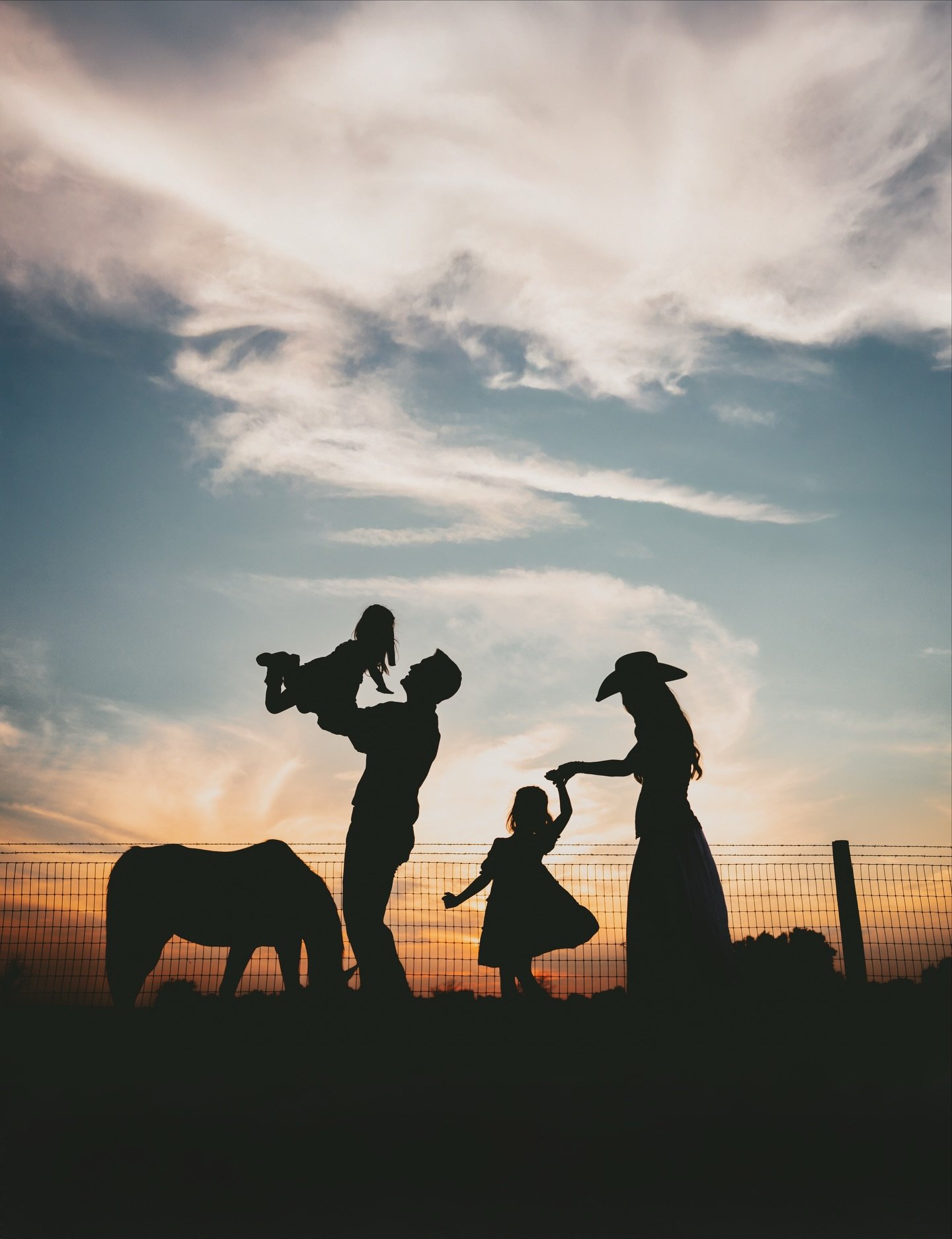 Wow, wow, WOW&mdash;this fall has been absolutely incredible! I think I say this every year, but for real this time, I think this may have been my busiest season yet. I may be drowning in editing but it&rsquo;s a wonderful situation to be in. Full of