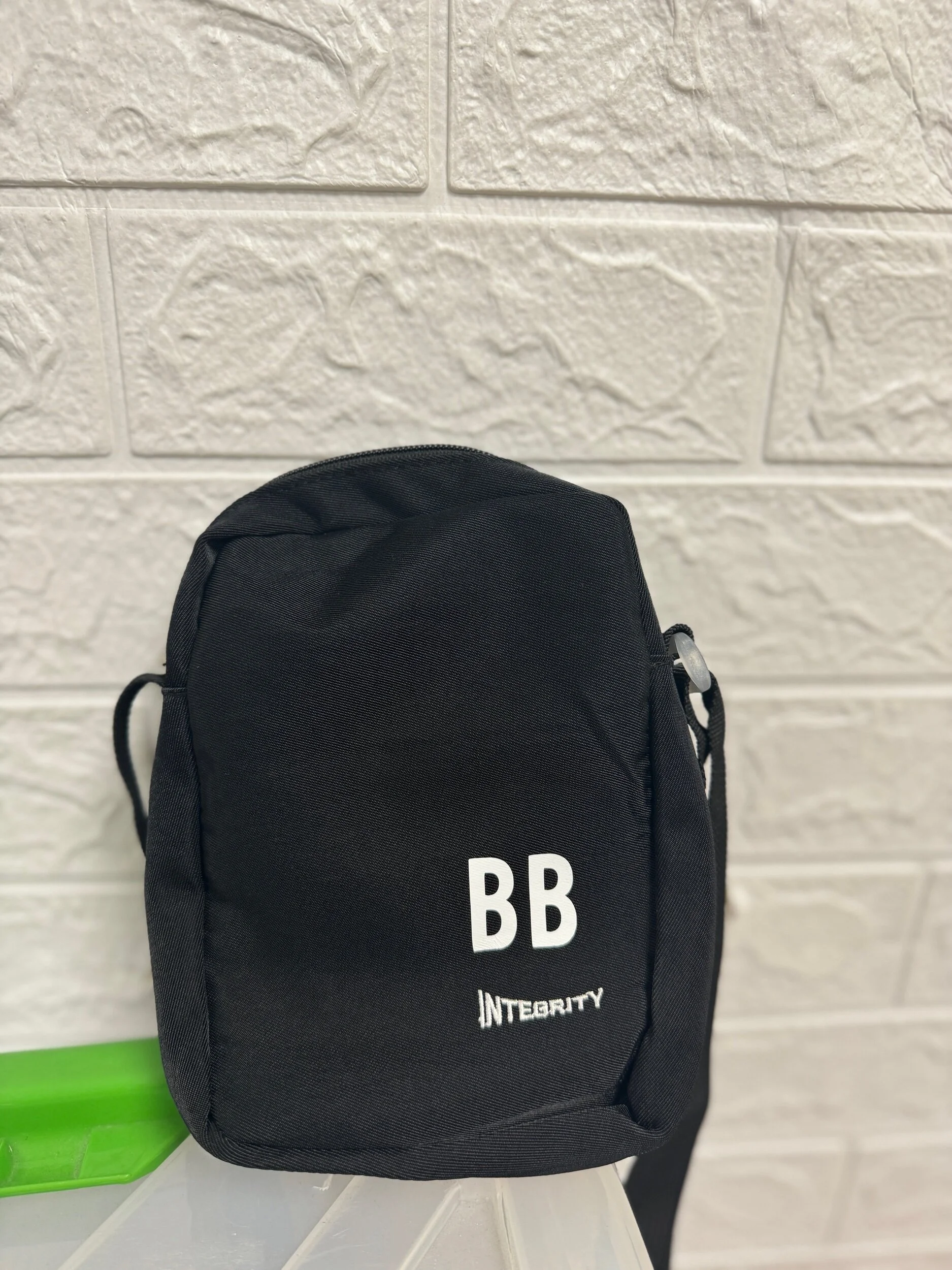 F490C906-1027-4A14-85FE-4E18583E59C4