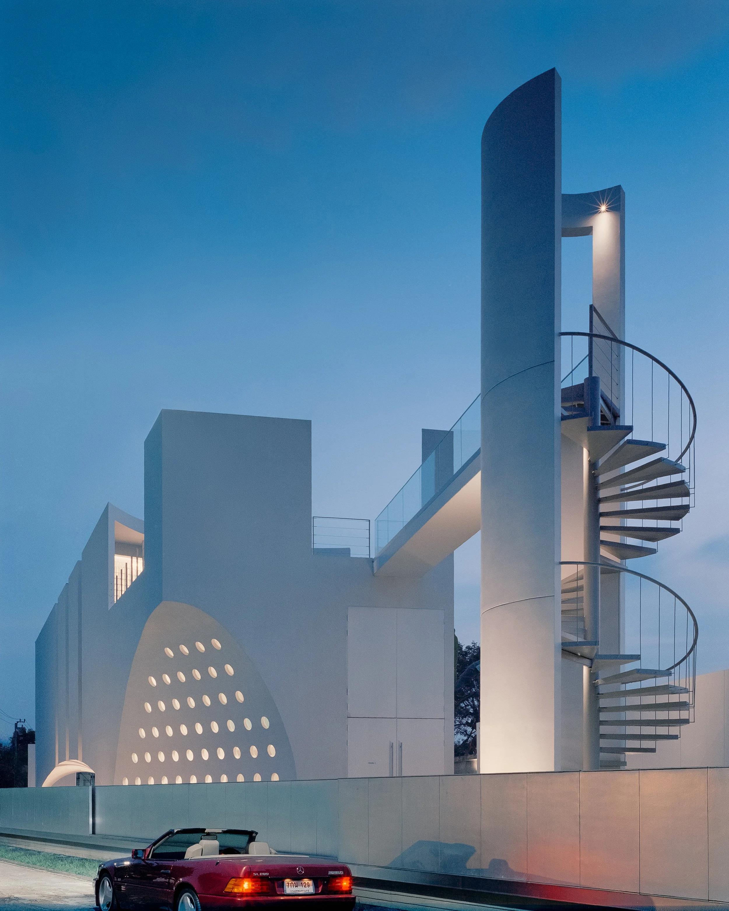  In today’s world, a wide range of new service-oriented businesses are emerging, often repurposing spaces traditionally designed for straightforward functions such as schools, hotels, and banks. Sans Studio stands out as a unique project that goes be