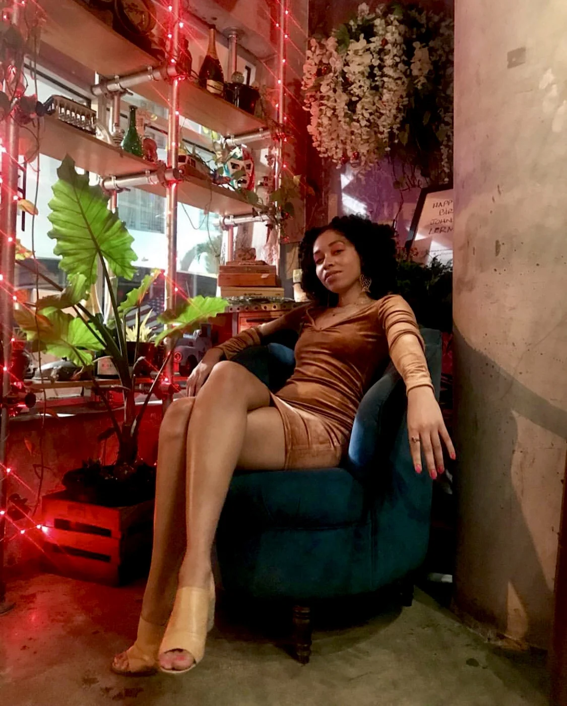 Meet Artmamimoni: A Multi-Talented Artist Making Space for Black &amp; Women-Identifying Artists