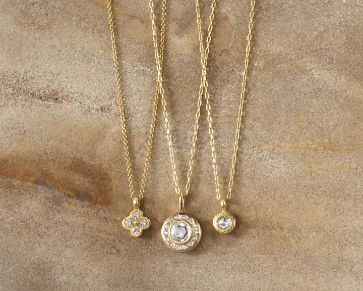 GROUP-GOLD-NECKS-ROCK-v.1.jpg