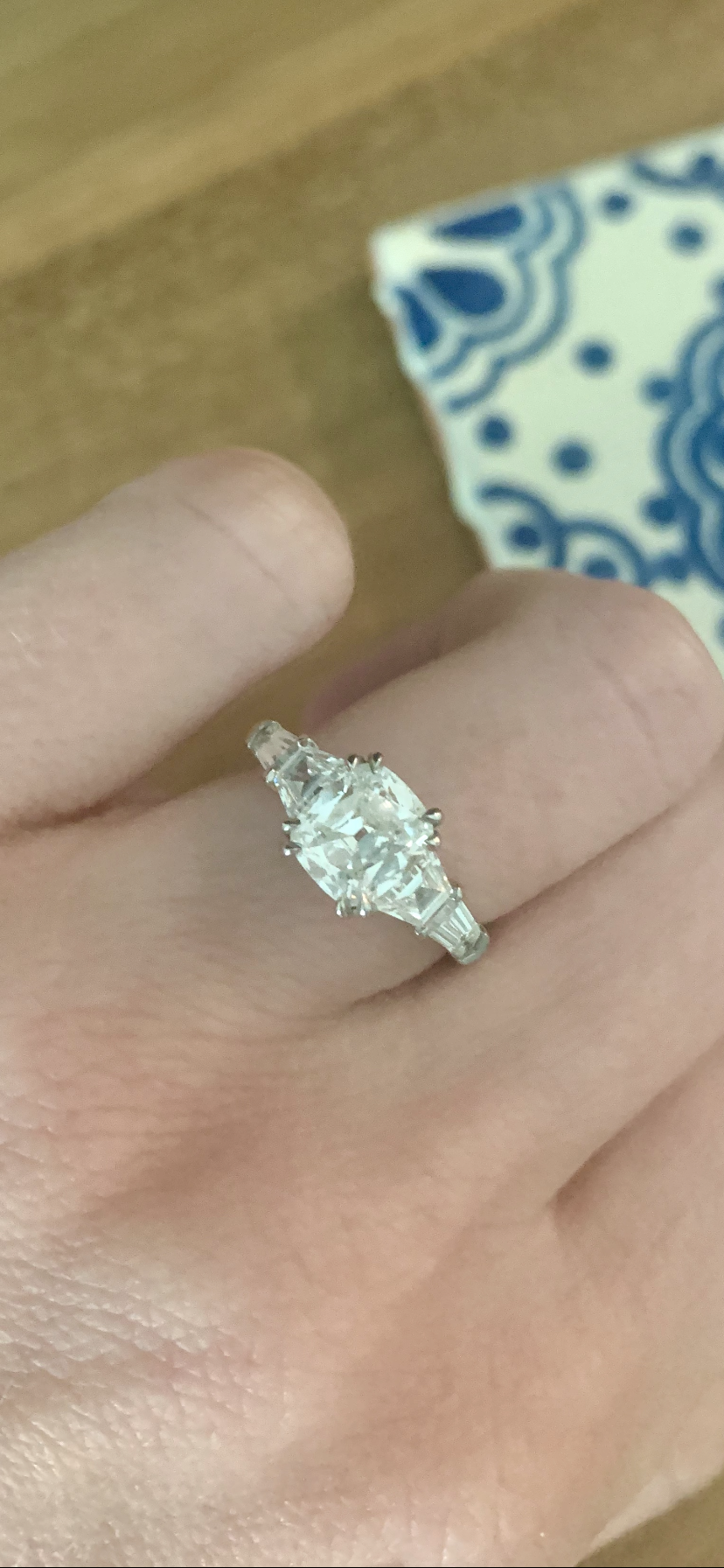 0939CF09-2313-4046-B8ED-31785BBC058C