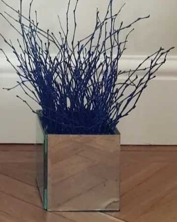 Small cube mirrored vase. Three available. £9 each to hire