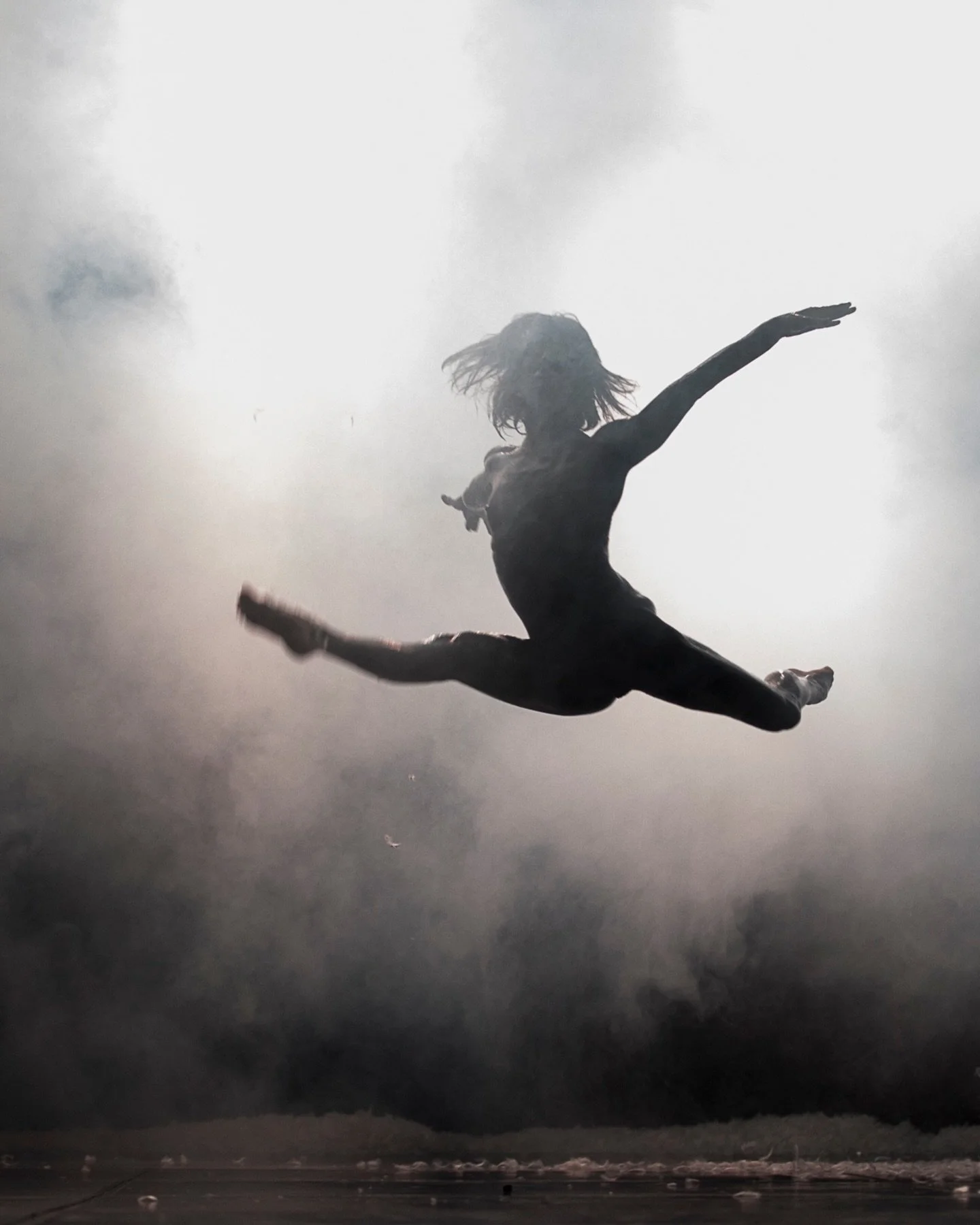 #artists 

🎭 Rules in motion &mdash; @collettivo_cinetico 

Since 2007, CollettivO CineticO has been reimagining the boundaries of performance, turning each creation into a space of experimentation, tension, and play.

Founded by the choreographer F