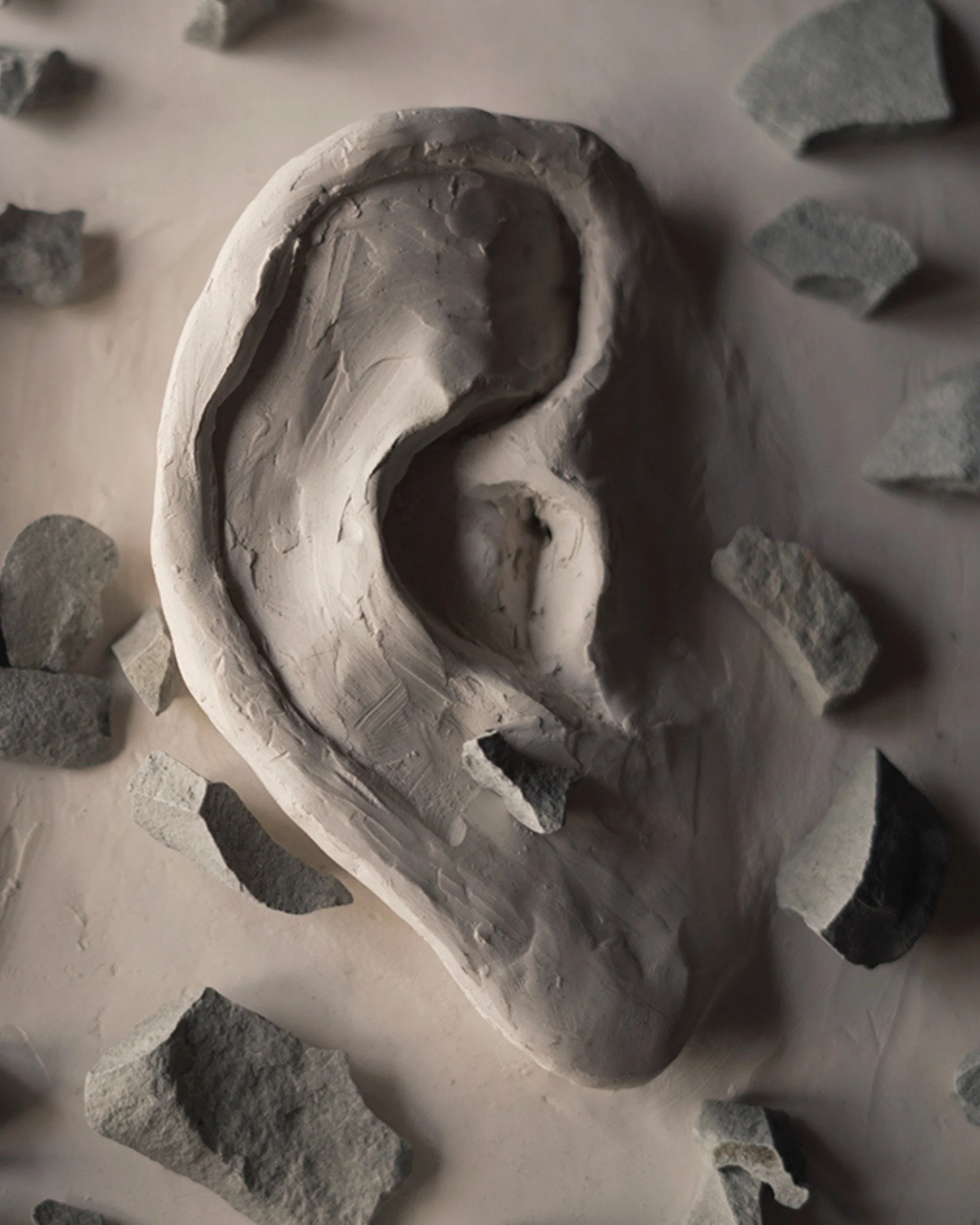 👂Sounding the Landscape &mdash; @cocomenhir &amp; @soclarinxols 

Between sound, geography, and territory, Coco Moya and Rosa Cerarols move across disciplines, practices, and ways of thinking.

Coco Moya works at the intersection of sound, technolog