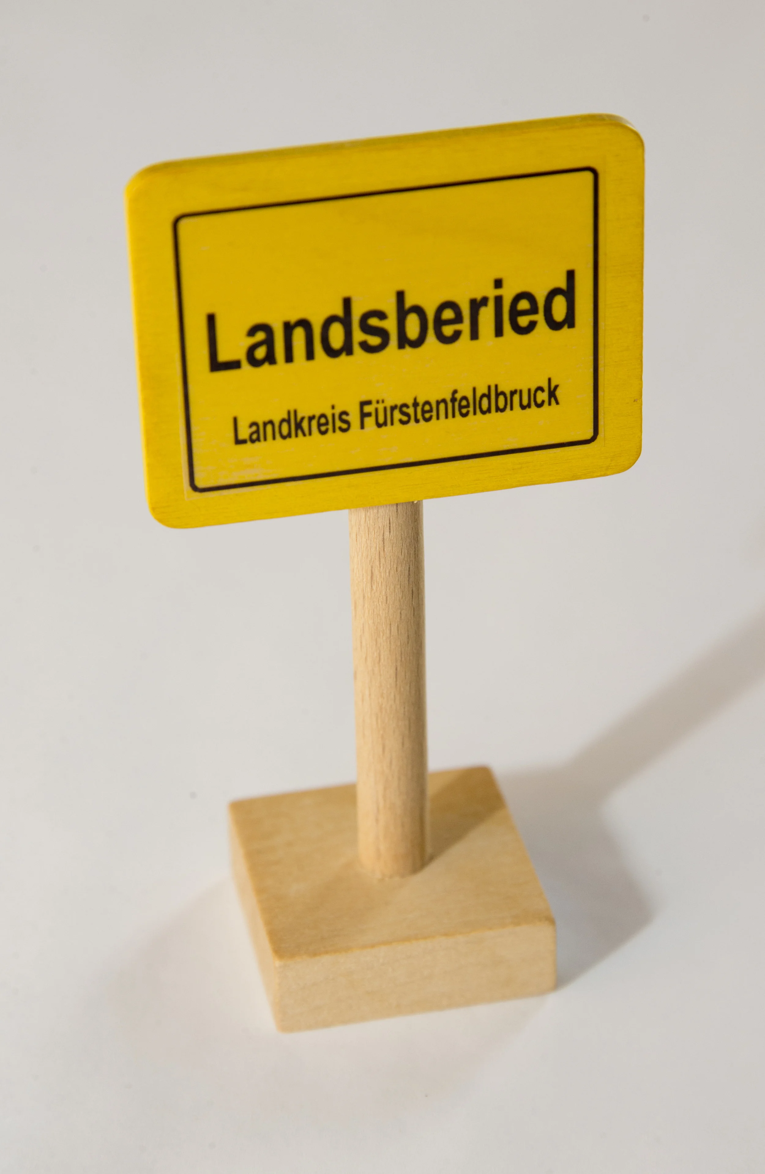 Mein Schreibtisch Landsberied JS (1).jpg
