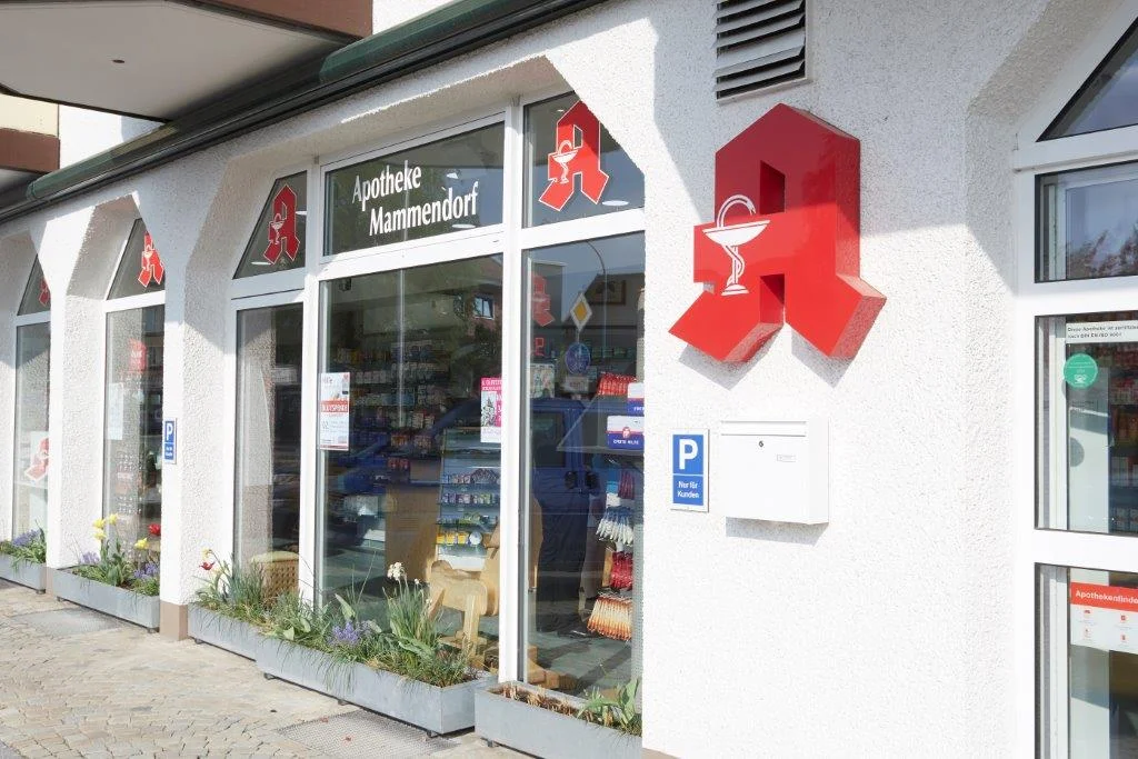 Lange warten muss niemand auf sein Medikament. Denn Thomas Benkert hat in seinen Apotheken bis zu 97 Prozent auf Lager – der Rest wird so schnell wie möglich geliefert. Ausgebildet wird in den Apotheken in Mammendorf und Fürstenfeldbruck auch.