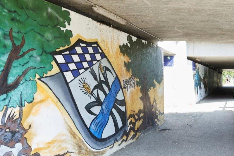 Esting : Baujahr: 1980 Grund: Die neue Hochhaussiedlung.