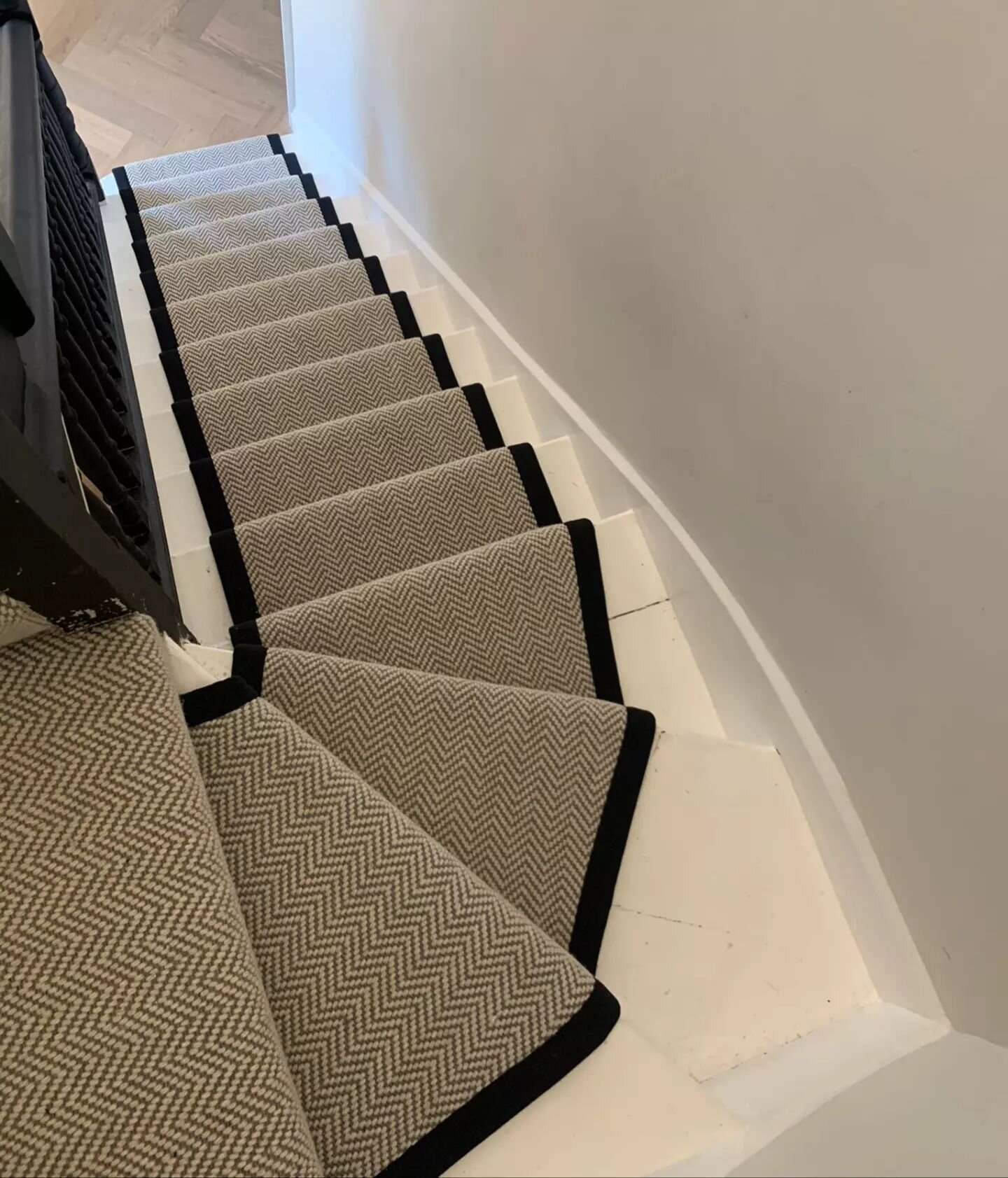 Another wonderful staircase installation completed this week 👌 this particular carpet was chosen in a geometric design with a matching black border handcrafted by us at C&amp;K. 

Jazz up your home today! - give us a call on 0208 687 6820 for a comp