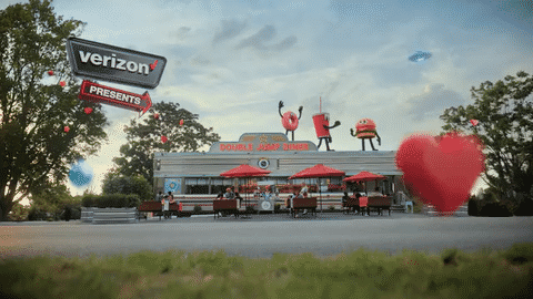 Verizon - Cafe 30-low.gif