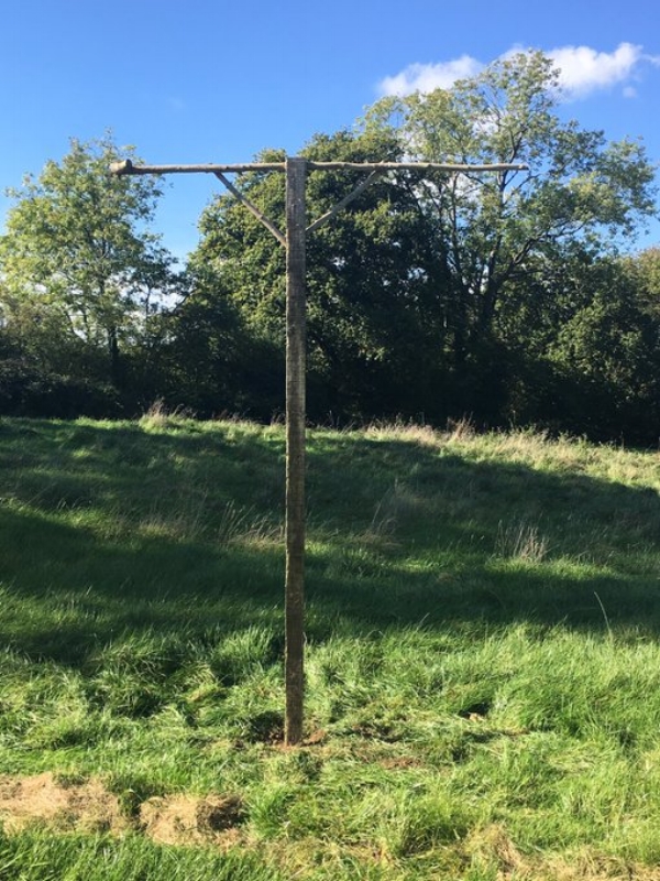 This hunting stand enables the owl to hunt during cold winter nights, and do so without having to be on the wing. Hunting on the wing consumes energy & calories - the hunting stand helps conserve both and therefore aids survival. I often find droppings (never pellets) under the stands. There are currently 3 stands at Underhill Wood.