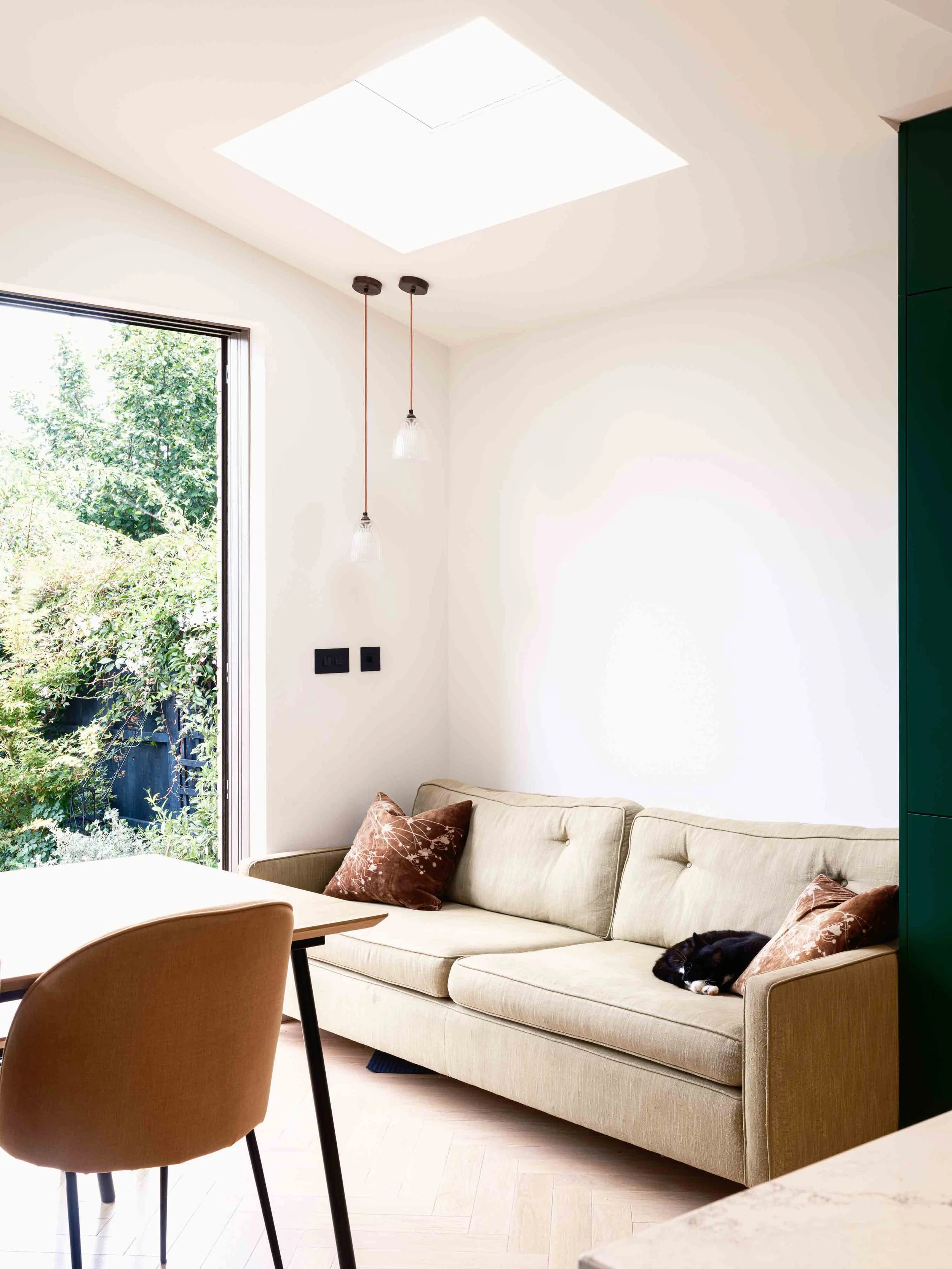Vaulted ceiling and skylight in Dulwich kitchen extension