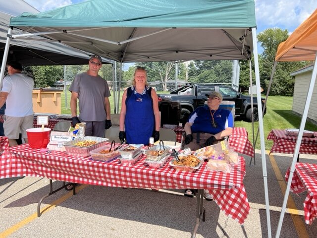 We want to thank Our Redeemer in Bloomington, IL for their amazing support with their Backyard Barbeque Burnt Offerings event last Saturday.  The food was amazing with great fellowship!!