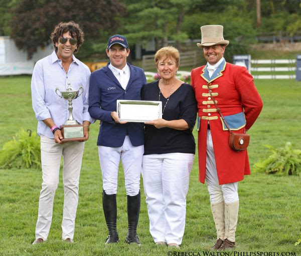 M. Michael Meller presents the style award at the American Gold Cup.