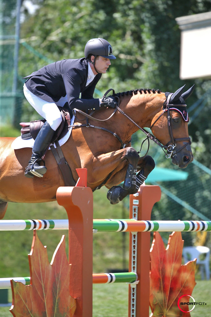 Peter Lutz and Robin de Ponthual - Photo courtesy of SportFot
