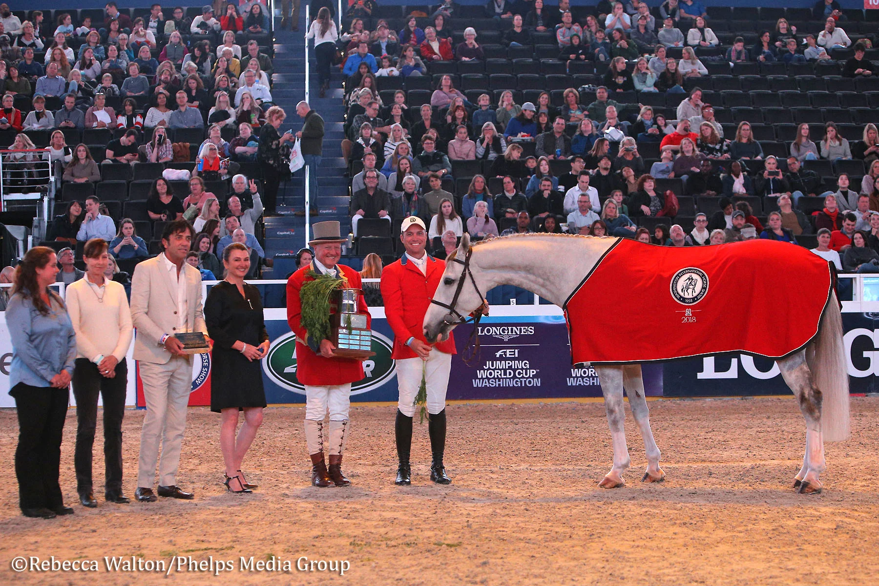 M. Michael Meller presenting Devin Ryan's Eddie Blue with the second annual "Doc Spirit" Award.