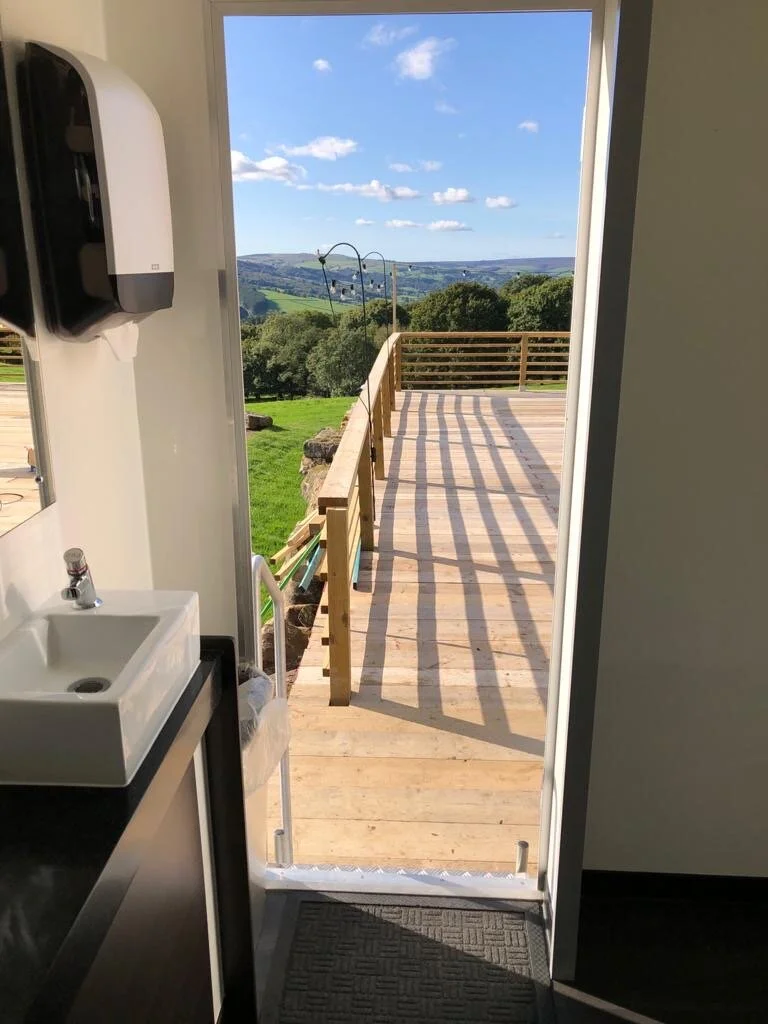 2+1 Quartz Luxury Loo Trailer, Harrogate