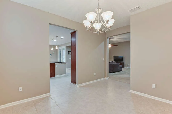 13740 Chipperfield Ln-small-010-23-IMG 4510 1-666x444-72dpi.jpg