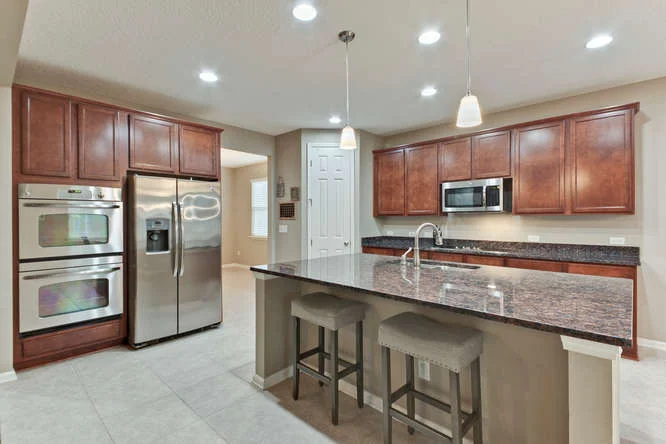 13740 Chipperfield Ln-small-011-9-IMG 4535 1-666x444-72dpi.jpg