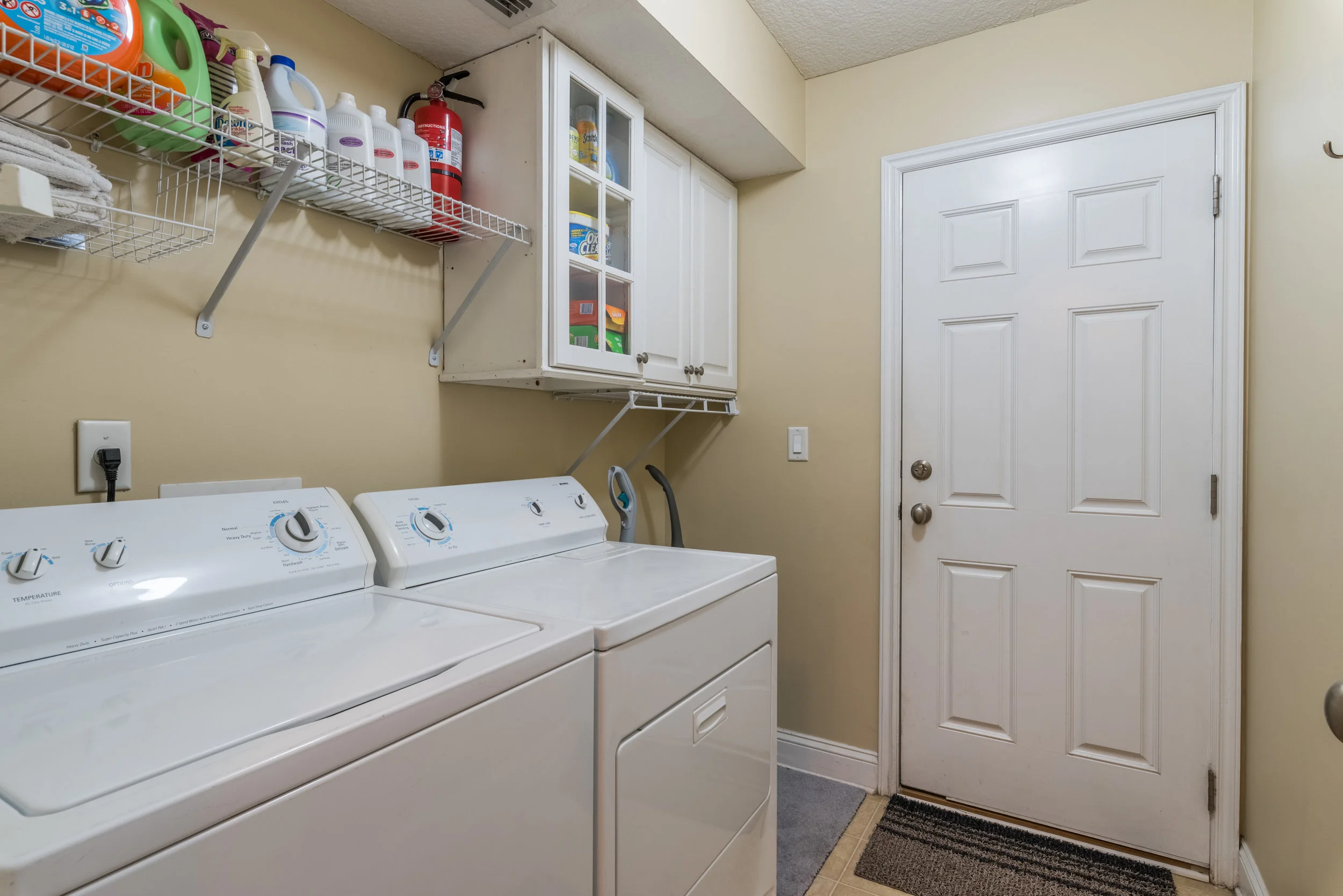 1331 Woodlawn Dr-25.jpg