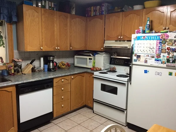 OUtdated Kitchen.jpg