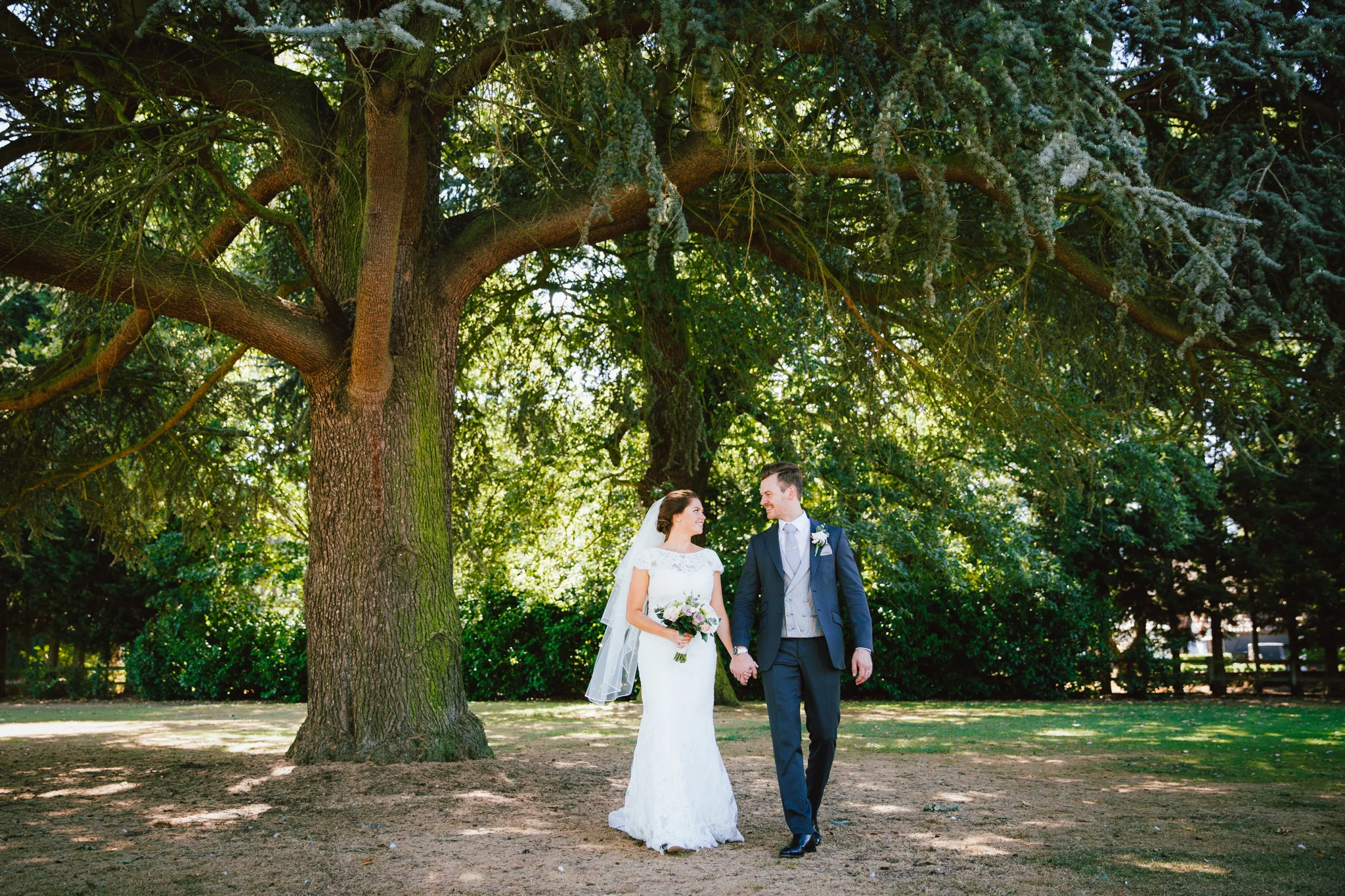 Louise&Joe'sPreviews-8.jpg