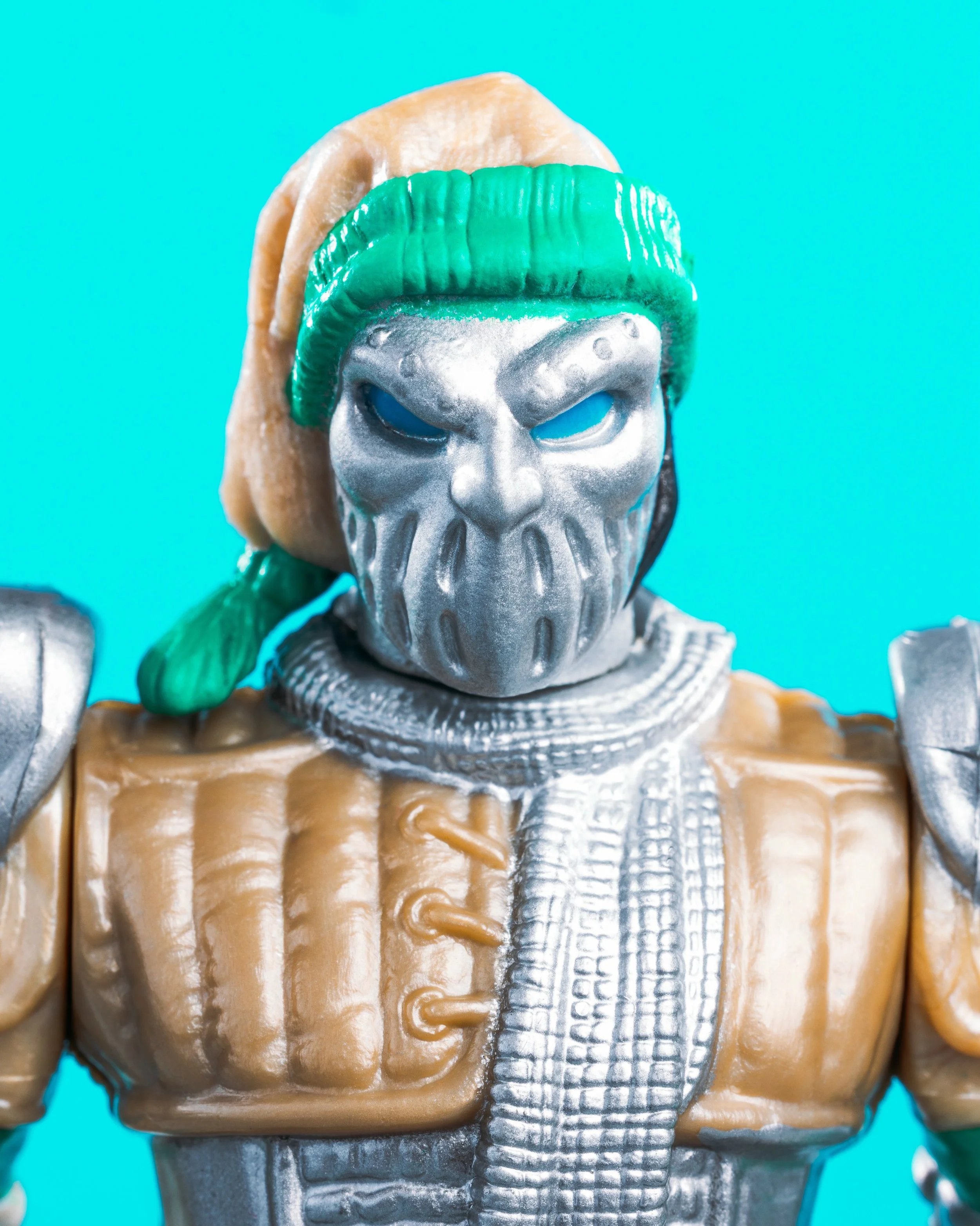 Plastic Head: Frostbite &ndash; Mr Freeze Henchman &ndash; Batman &amp; Robin &ndash; Kenner &ndash; 1997

Found this dude in the toy box where action figures go to die basically, ha! Picked him up at Nerd Base.

I had an inkling he was something to 