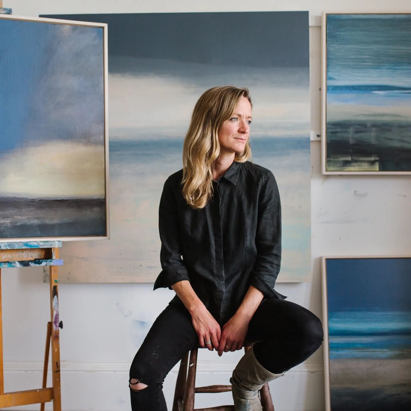 There are only two weeks to go until the launch of my solo exhibition, Every Waking Moment at The Strathearn Gallery. This body of work has been completed over the last year. 
.
1 - studio shot @lauraatilimanphotography
2. Gift - Oil on Canvas - 60x6