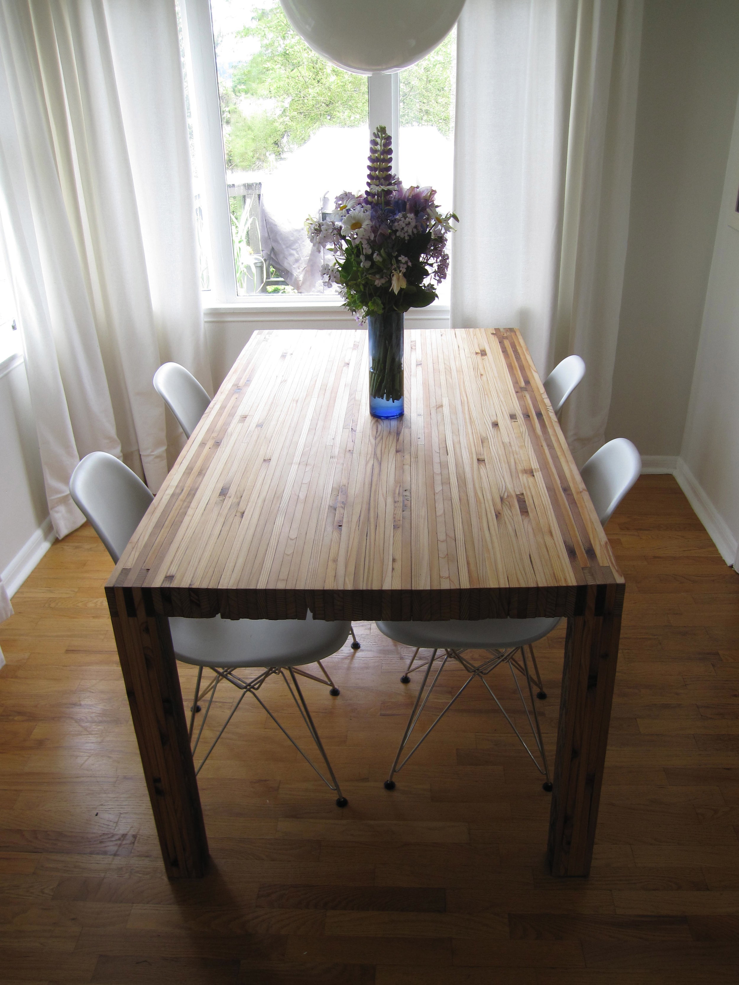 table-in-michael-and-kari-lises-dining-room_7243257060_o.jpg