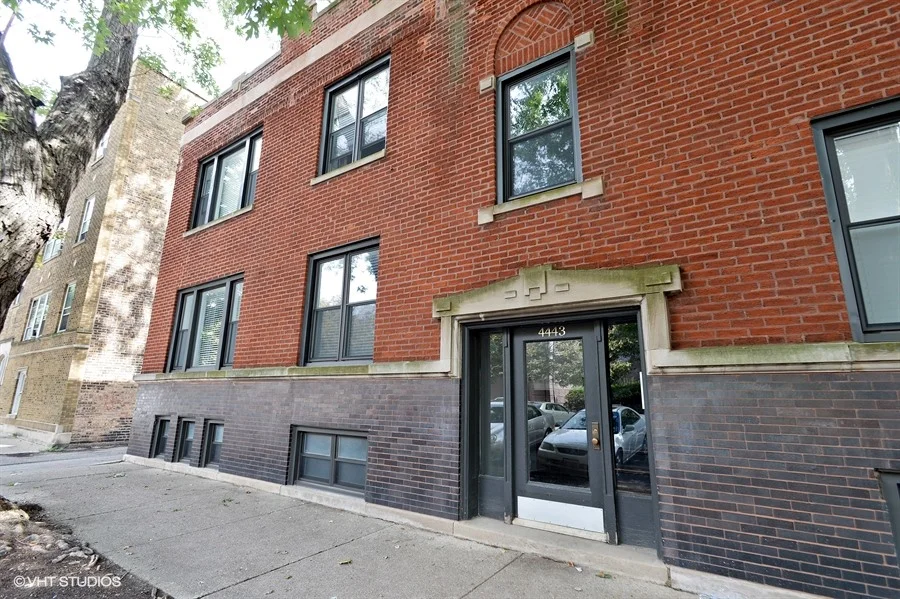 01_4443NorthLeavittSt_2S_57_FrontView_LowRes.jpg