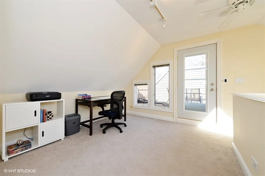 07_1954NorthSeminaryAve_C_54_Office_LowRes.jpg