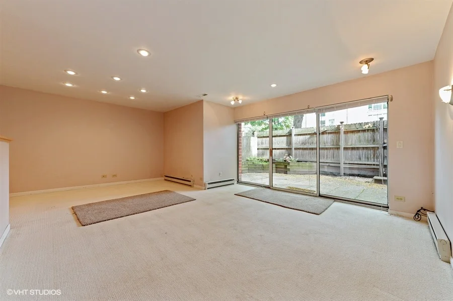 05_5400SouthHydeParkBlvd_C11_3_FamilyRoom_LowRes.jpg