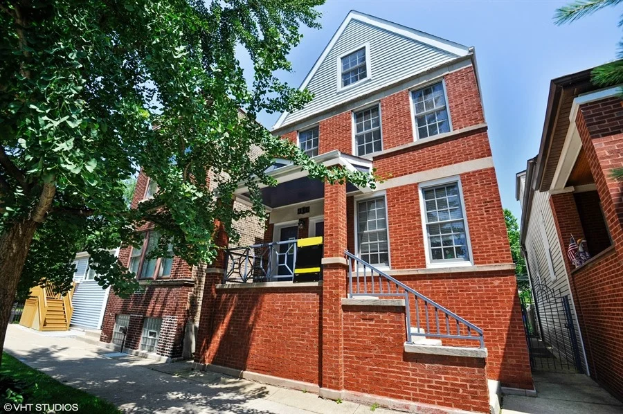 01_4049NorthOakleyAve_2_900000_LowRes.jpg